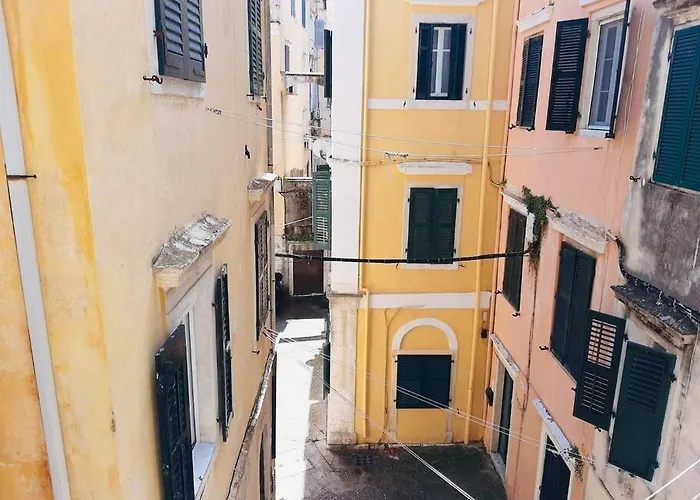 Lemonia Deluxe Apartment